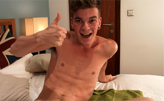 Cheeky Straight Lad Caspar Plays with a Dildo for the First Time and Cums all over His Abs!