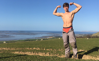 Muscular & Adventurous Climber Wanks his Uncut Cock Whilst Walking in the Welsh Mountains!