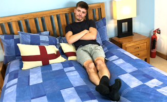Straight Toned Felden Wanks his Massive Uncut Cock & Squirts, Squirts and Squirts Cum Everywhere!