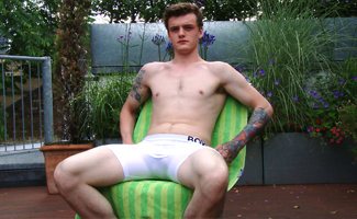 Straight Young Boxer Kieran Wanks his Thick Uncut Cock & Shoots his Load!