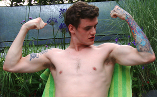 Straight Young Boxer Kieran Wanks his Thick Uncut Cock & Shoots his Load!