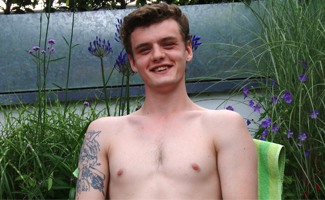 Straight Young Boxer Kieran Wanks his Thick Uncut Cock & Shoots his Load!