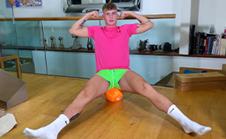 Straight Young Footballer Wanks his Huge Hard Uncut Cock & Shoots a Load of Cum!