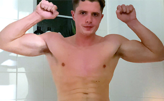 Straight Young Muscular Hunk Wanks his Uncut Cock in the Bath Home Alone & Shoots Big!