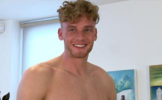 Tall & Muscular Straight Lad Noah Wanks his Massive Cut Cock & Drowns Himself in Cum!