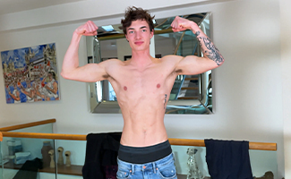 Young Fit & Lean Oscar Shows off his Ripped Body & Wanks his Big Uncut Cock!  