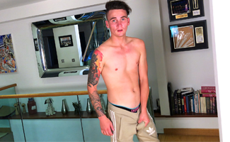 Young Horny Lad Flynn Wank his Massive Uncut Cock & Gets a Little Helping Hand & Shoots a Big load!
