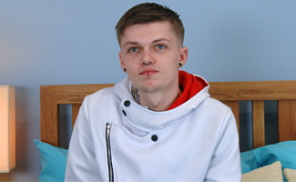 Young Straight & Slim Tyler Wanks his Big Uncut Cock & Shoots Jizz Everywhere!